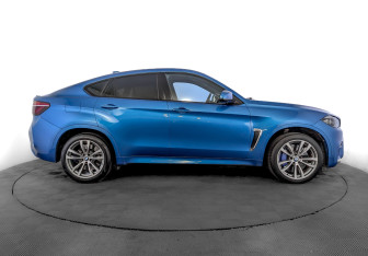 Подержанный автомобиль BMW X6 M 2016 года (4 фото)