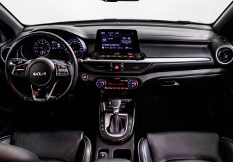 Подержанный автомобиль Kia Cerato Sedan 2021 года (11 фото)