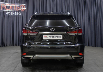 Подержанный автомобиль Lexus RX 2020 года (6 фото)