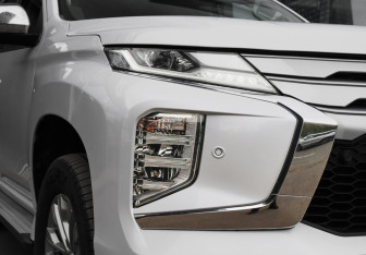 Подержанный автомобиль Mitsubishi Pajero Sport 2020 года (26 фото)