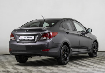 Подержанный автомобиль Hyundai Solaris Sedan 2011 года (5 фото)