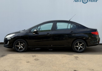 Подержанный автомобиль Peugeot 408 2013 года (8 фото)