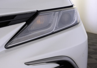 Подержанный автомобиль Toyota Camry Sedan 2021 года (11 фото)