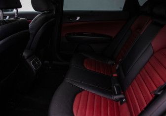 Подержанный автомобиль Kia Optima Sedan 2019 года (11 фото)