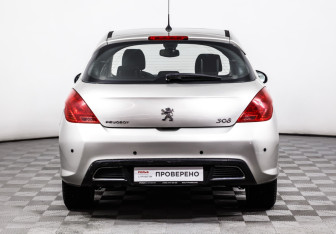 Подержанный автомобиль Peugeot 308 Hatchback 2008 года (4 фото)