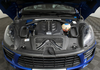Подержанный автомобиль Porsche Macan 2014 года (21 фото)