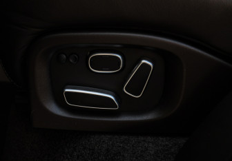 Подержанный автомобиль Land Rover Range Rover 2014 года (16 фото)
