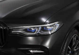 Подержанный автомобиль BMW X7 2022 года (7 фото)