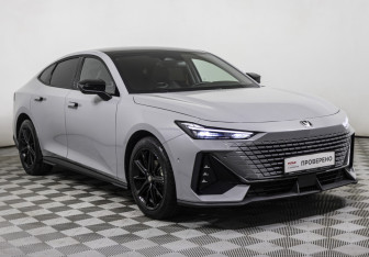 Подержанный автомобиль Changan UNI-V 2024 года (3 фото)