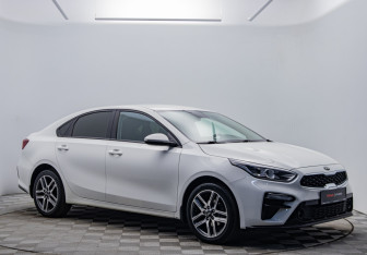 Подержанный автомобиль Kia Cerato Sedan 2021 года (7 фото)