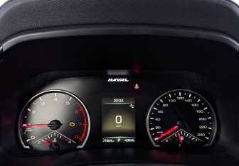 Подержанный автомобиль Haval F7 2020 года (16 фото)