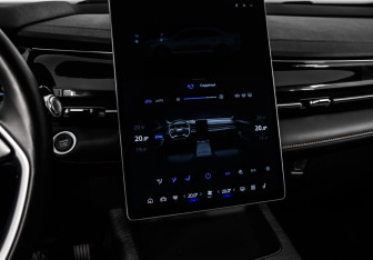 Подержанный автомобиль Geely Preface 2024 года (21 фото)