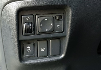 Подержанный автомобиль Nissan Juke 2011 года (19 фото)