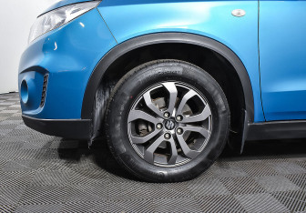 Подержанный автомобиль Suzuki Vitara 2015 года (7 фото)