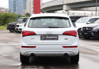 Подержанный автомобиль Audi Q5 2016 года (6 фото)