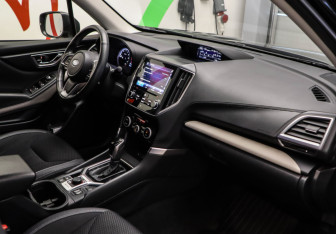 Подержанный автомобиль Subaru Forester Suv 2021 года (23 фото)