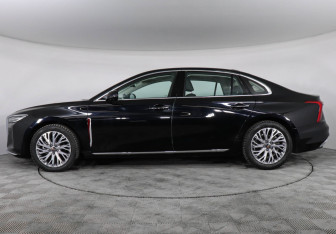 Подержанный автомобиль Hongqi H5 2024 года (8 фото)