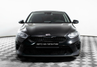 Подержанный автомобиль Kia Ceed Hatchback 2018 года (2 фото)