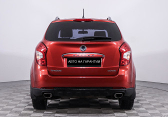 Подержанный автомобиль SsangYong Actyon 2014 года (4 фото)