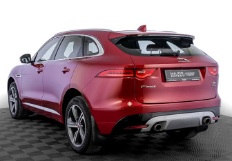 Подержанный автомобиль Jaguar F-Pace 2016 года (7 фото)