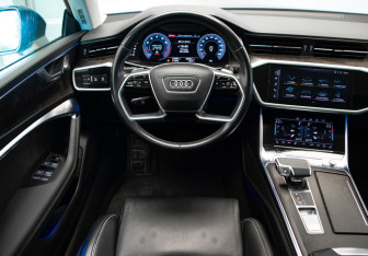 Подержанный автомобиль Audi A7 2018 года (9 фото)