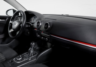 Подержанный автомобиль Audi A3 Sedan 2014 года (9 фото)