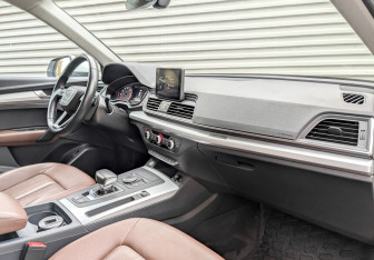 Подержанный автомобиль Audi Q5 2018 года (11 фото)