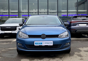 Подержанный автомобиль Volkswagen Golf Hatchback 2014 года (2 фото)