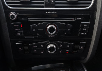 Подержанный автомобиль Audi A4 Wagon 2013 года (16 фото)