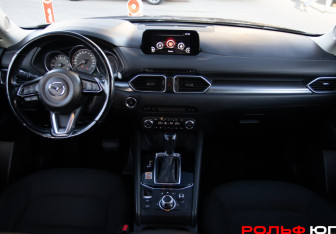 Подержанный автомобиль Mazda CX-5 2017 года (11 фото)