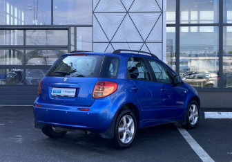 Подержанный автомобиль Suzuki SX4 Hatchback 2009 года (5 фото)