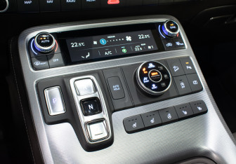 Подержанный автомобиль Hyundai Palisade 2023 года (18 фото)