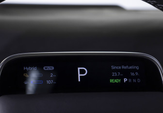 Подержанный автомобиль LiXiang L6 2024 года (11 фото)