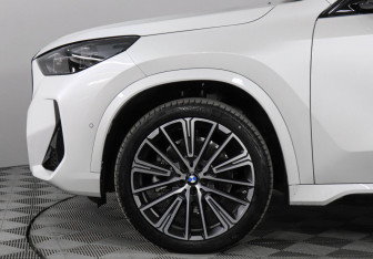 Новый BMW X1 2025 (8 фото)