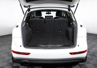 Подержанный автомобиль Audi Q5 2015 года (10 фото)