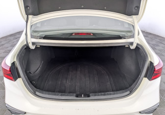 Подержанный автомобиль Kia Cerato Sedan 2020 года (10 фото)