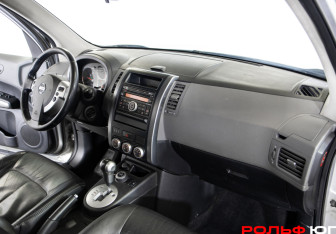 Подержанный автомобиль Nissan X-Trail 2008 года (7 фото)