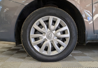 Подержанный автомобиль LADA (ВАЗ) Vesta Sedan 2016 года (17 фото)