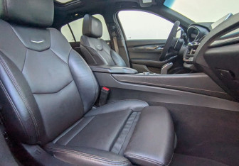 Подержанный автомобиль Cadillac CT5-V 2020 года (11 фото)