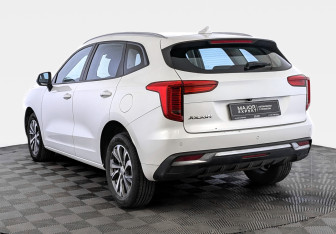 Подержанный автомобиль Haval Jolion 2022 года (7 фото)