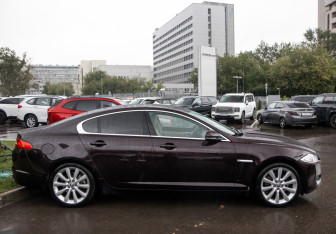 Подержанный автомобиль Jaguar XF Sedan 2013 года (3 фото)