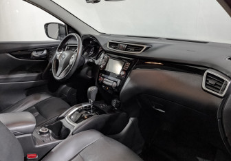 Подержанный автомобиль Nissan Qashqai 2018 года (13 фото)