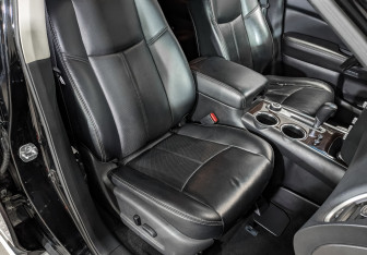 Подержанный автомобиль Nissan Pathfinder 2016 года (23 фото)