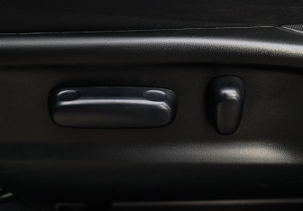 Подержанный автомобиль Toyota Venza 2013 года (14 фото)