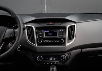 Подержанный автомобиль Hyundai Creta 2021 года (10 фото)