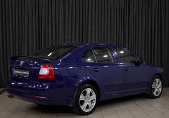 Подержанный автомобиль Skoda Octavia Liftback 2012 года (4 фото)