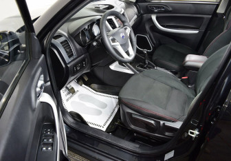 Подержанный автомобиль Changan CS35 2017 года (6 фото)