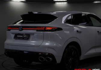 Подержанный автомобиль Changan UNI-K 2023 года (31 фото)