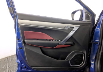 Подержанный автомобиль Geely Coolray 2021 года (19 фото)
