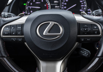 Подержанный автомобиль Lexus RX 2020 года (11 фото)